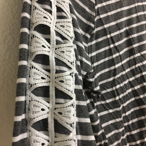 Kids shirt large (14) from Amy wear - Picture 2 of 2